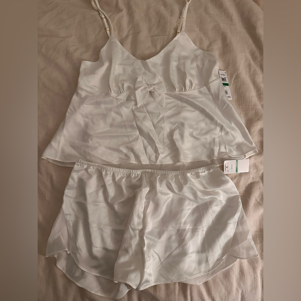 Flora Nikrooz Bowie Set in Ivory Coast